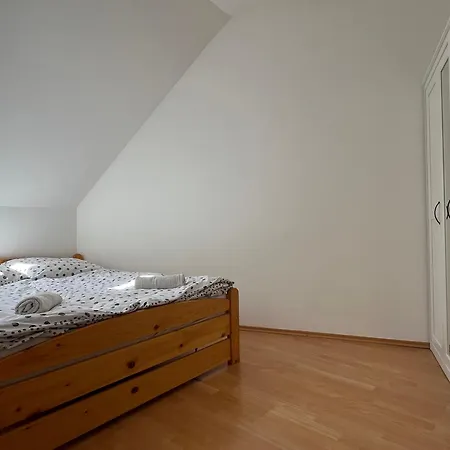 Centrum Apartman - Citrom Utca Pécs Exterior photo